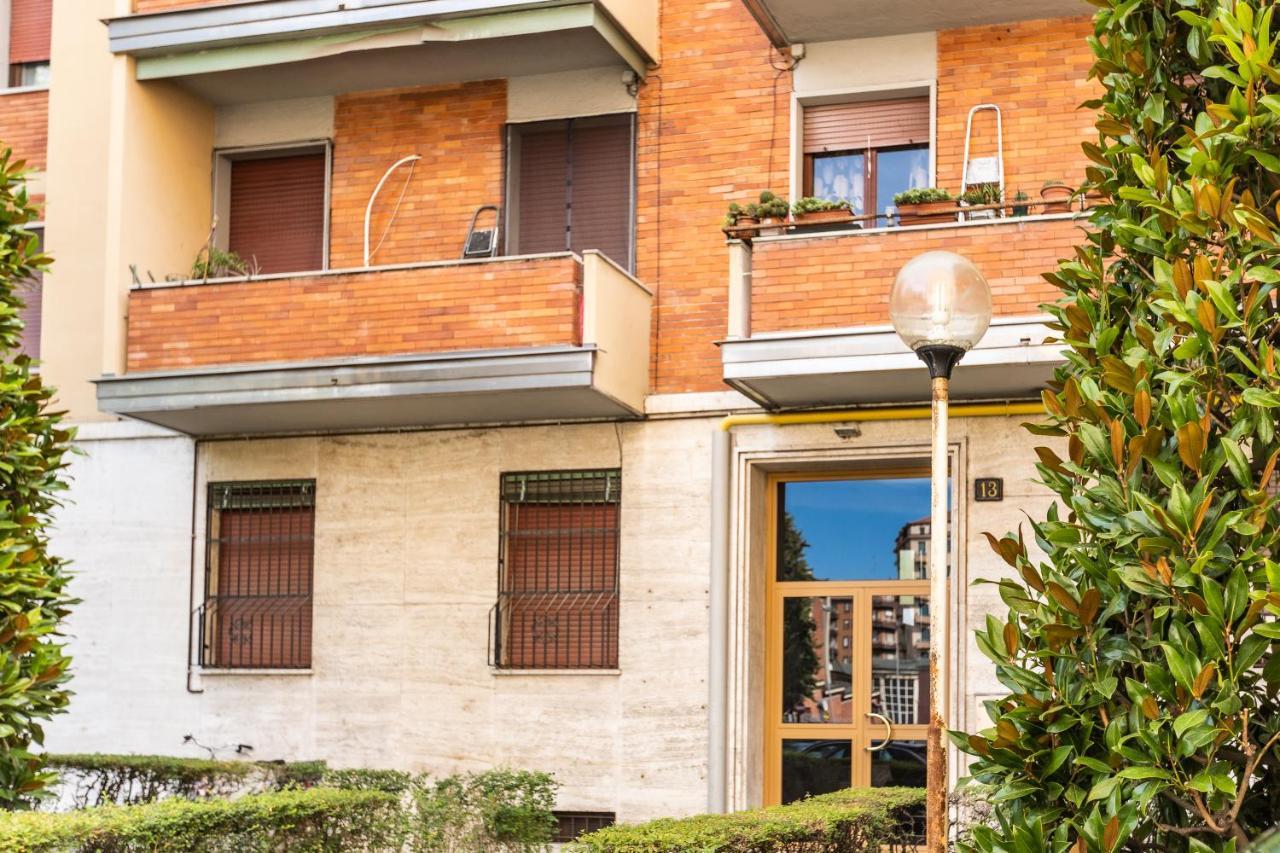 Rosselli 13 Milan Apartment Exterior photo